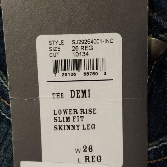 Southern Thread Demi - Picture 3 of 3